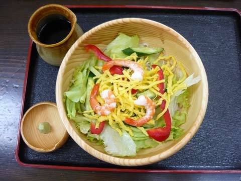 ウッディハウスのサラダそば
