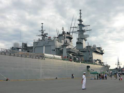 掃海母艦うらが