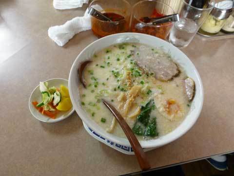塩とんこつラーメン