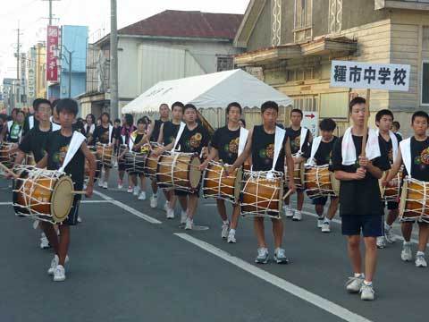 種中の踊り